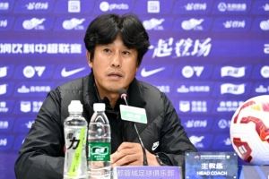 徐正源：防守反击是对手的重要武器，我们反复研究了这一点