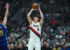 记者谈杨瀚森:通过夜宵店偶遇去判断自律水平?我觉得不能划等号